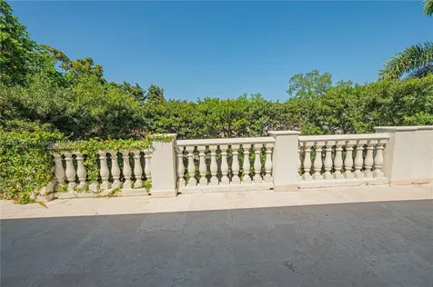 5815 SW 27th Street Miami FL 33155