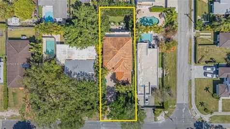 5815 SW 27th Street Miami FL 33155