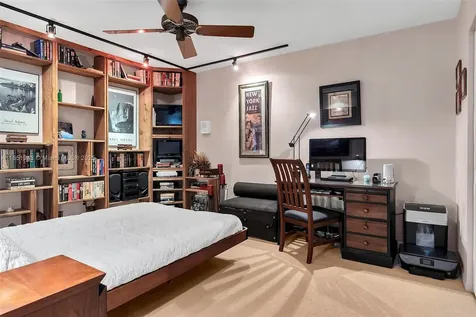 15548 Braemar Court Miami Lakes FL 33014