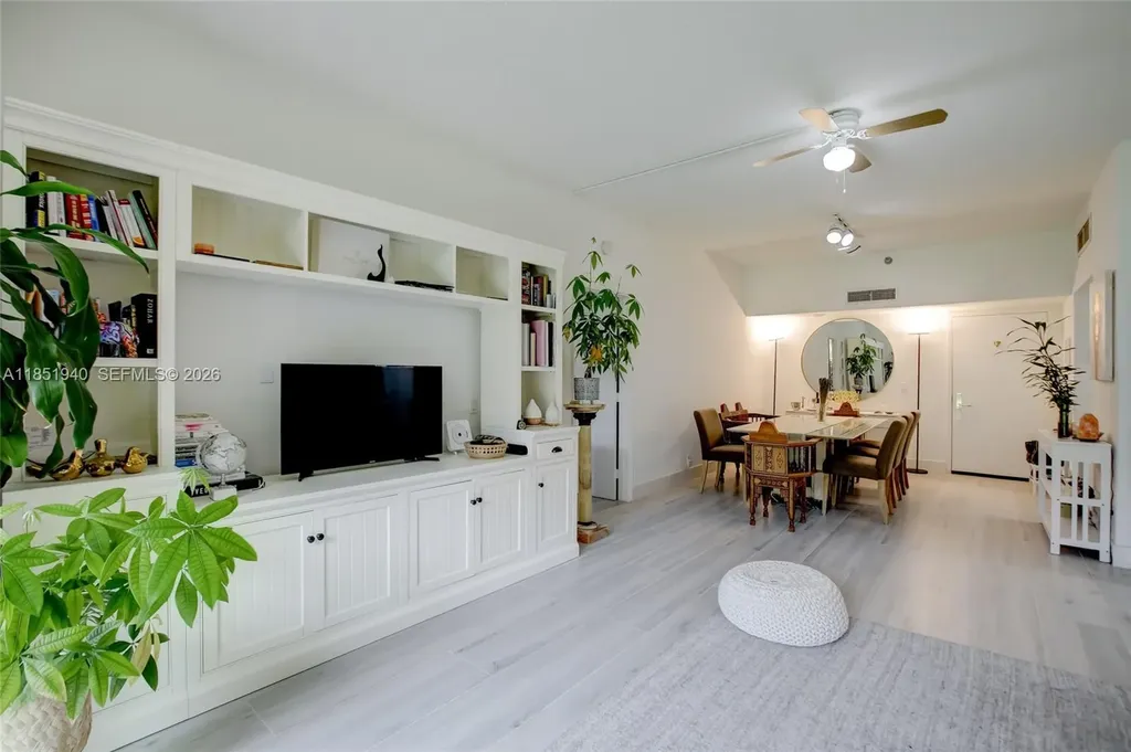 3300 NE 191st Street Aventura FL 33180