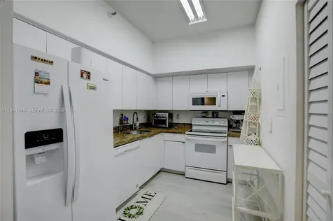 3300 NE 191st Street Aventura FL 33180