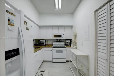 3300 NE 191st Street Aventura FL 33180