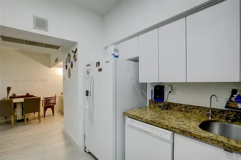3300 NE 191st Street Aventura FL 33180