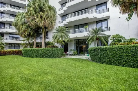 3300 NE 191st Street Aventura FL 33180