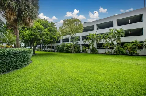 3300 NE 191st Street Aventura FL 33180