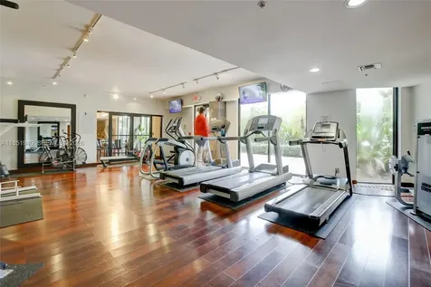 3300 NE 191st Street Aventura FL 33180