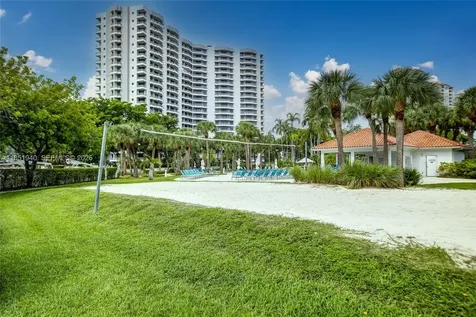 3300 NE 191st Street Aventura FL 33180