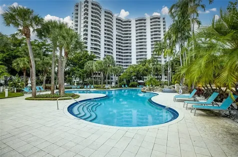 3300 NE 191st Street Aventura FL 33180