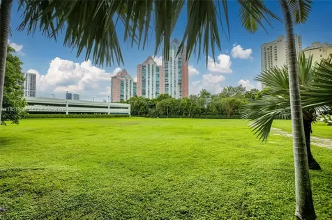 3300 NE 191st Street Aventura FL 33180