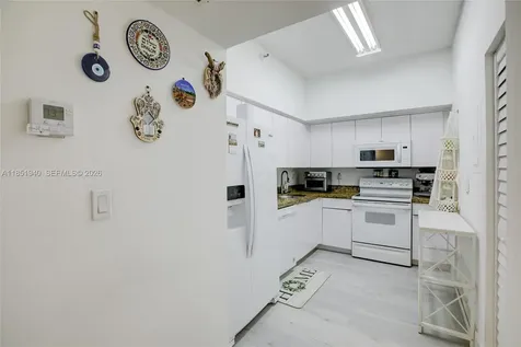 3300 NE 191st Street Aventura FL 33180