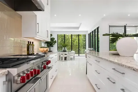 7841 SW 54th Court Miami FL 33143