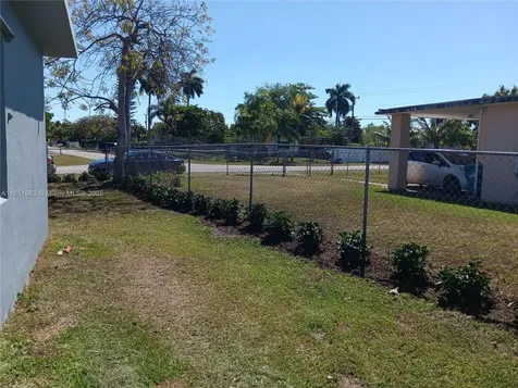 29130 Kentucky Road Homestead FL 33033