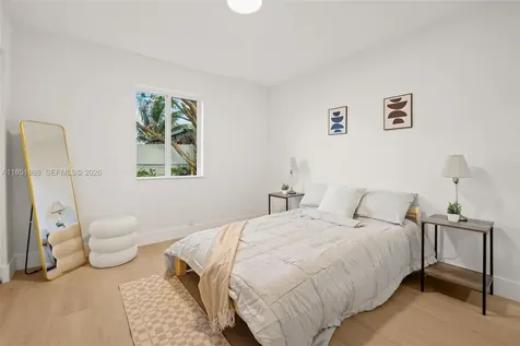 6965 NW 21st Court Miami FL 33147