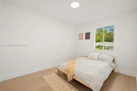 6965 NW 21st Court Miami FL 33147