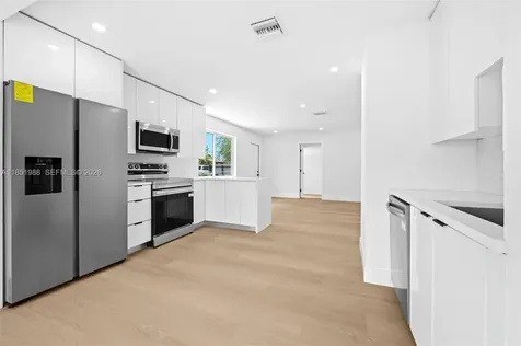 6965 NW 21st Court Miami FL 33147