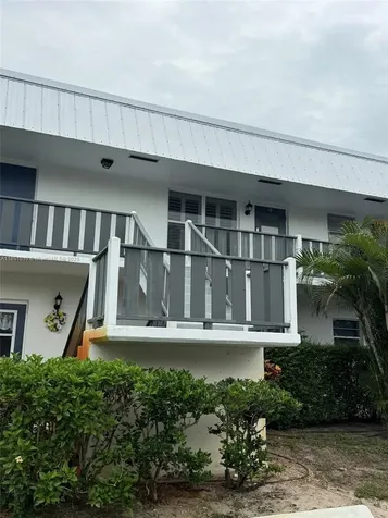2929 SE Ocean Boulevard Stuart FL 34996