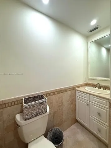2929 SE Ocean Boulevard Stuart FL 34996