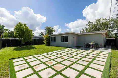 8941 NW 25th Court Sunrise FL 33322