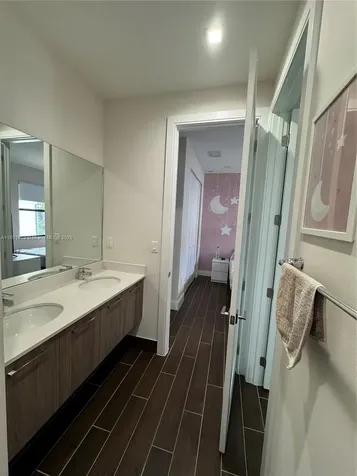 8283 NW 47th Lane Doral FL 33166