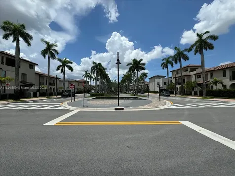 8283 NW 47th Lane Doral FL 33166