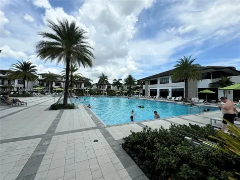8283 NW 47th Lane Doral FL 33166