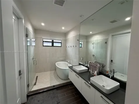 8283 NW 47th Lane Doral FL 33166