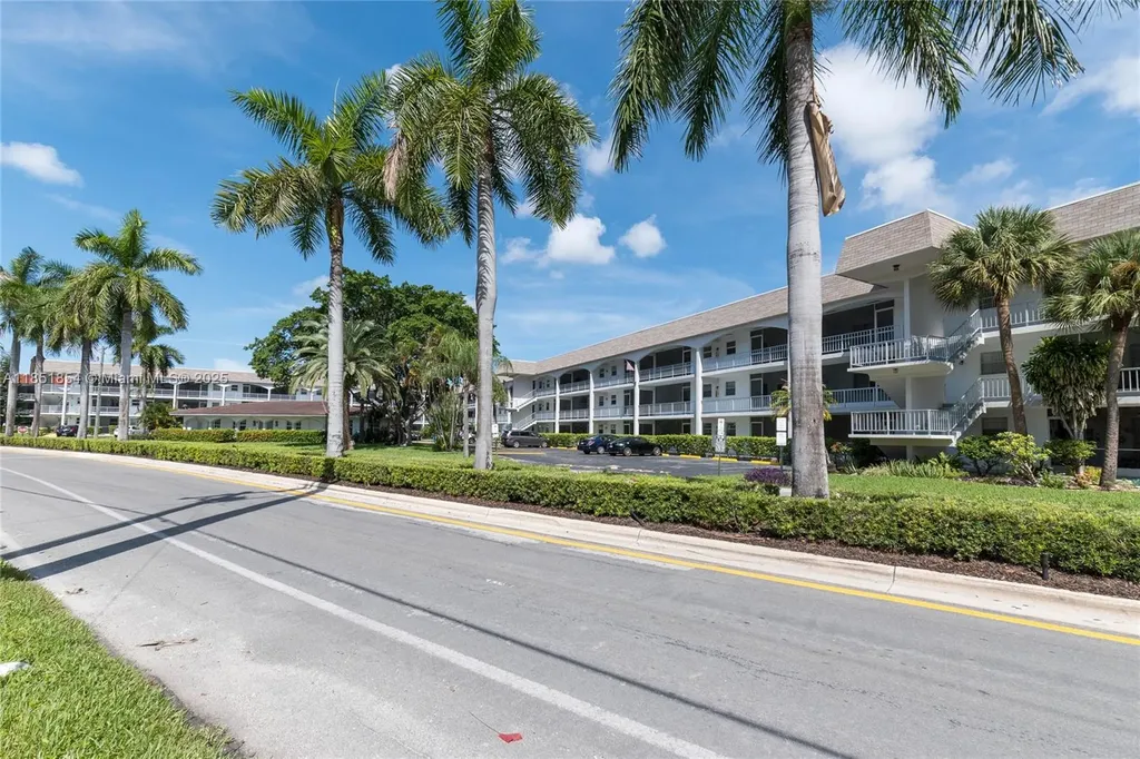 581 Blue Heron Drive Hallandale Beach FL 33009