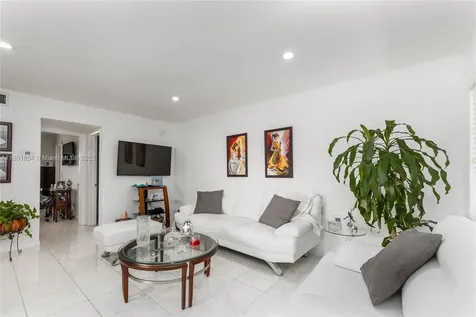 581 Blue Heron Drive Hallandale Beach FL 33009