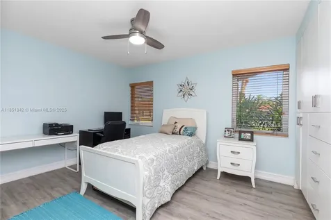 9803 SW 133rd Terrace Miami FL 33176