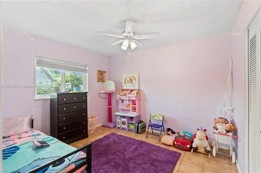 6121 NW 45th Avenue Fort Lauderdale FL 33319