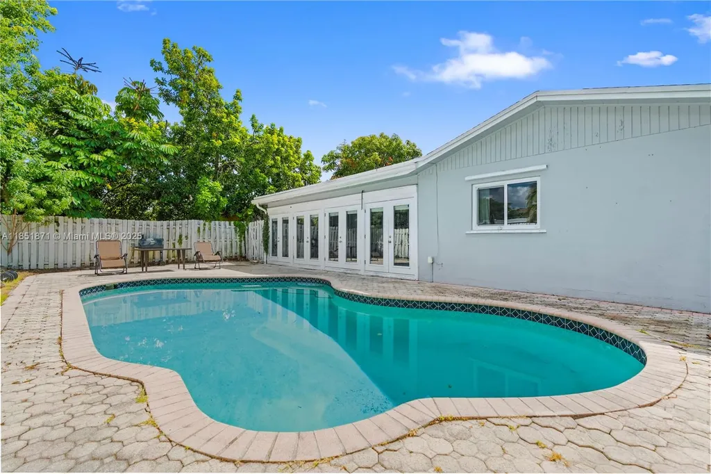 6121 NW 45th Avenue Fort Lauderdale FL 33319