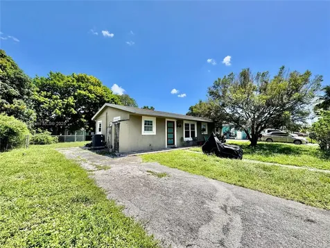 3345 NW 180th Street Miami Gardens FL 33056