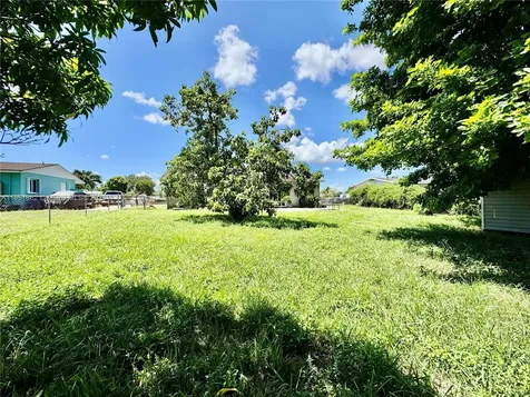 3345 NW 180th Street Miami Gardens FL 33056