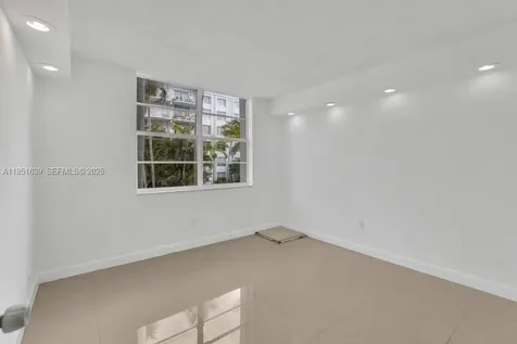 494 NW 165th Street Road Miami FL 33169