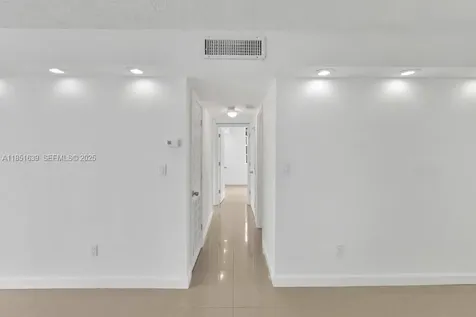 494 NW 165th Street Road Miami FL 33169