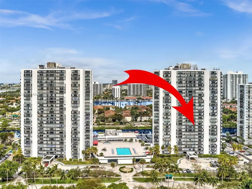 3675 N Country Club Drive Aventura FL 33180