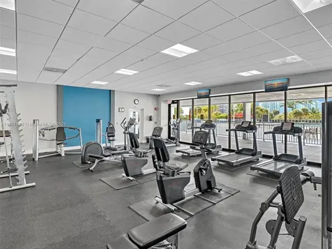 3675 N Country Club Drive Aventura FL 33180
