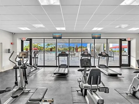 3675 N Country Club Drive Aventura FL 33180
