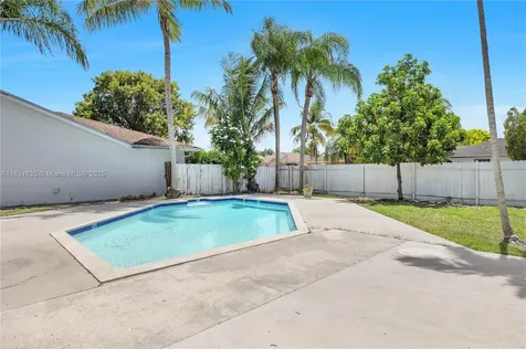 13552 SW 179th Street Miami FL 33177