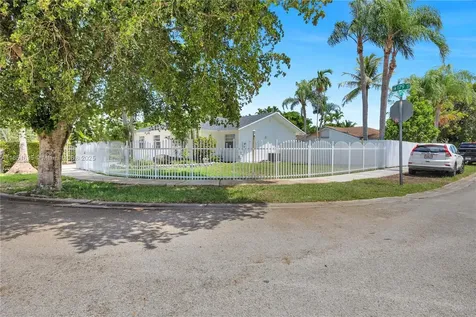 13552 SW 179th Street Miami FL 33177