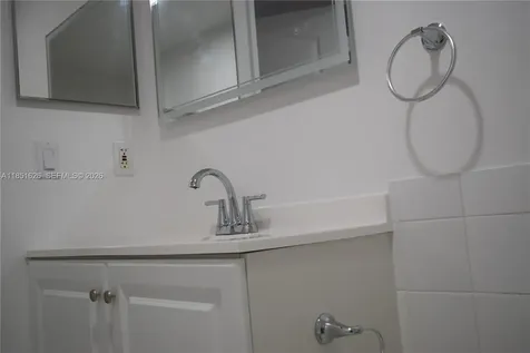 5091 NW 7th Street Miami FL 33126