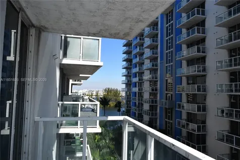 5091 NW 7th Street Miami FL 33126