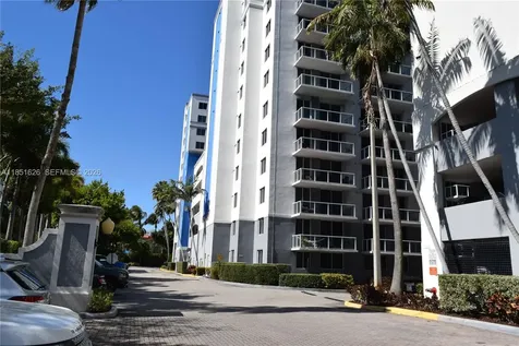 5091 NW 7th Street Miami FL 33126