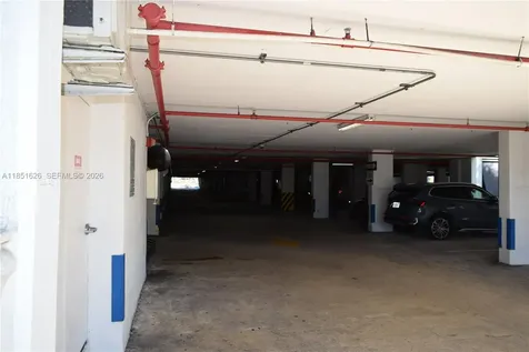 5091 NW 7th Street Miami FL 33126