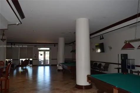 5091 NW 7th Street Miami FL 33126