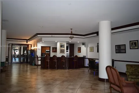 5091 NW 7th Street Miami FL 33126
