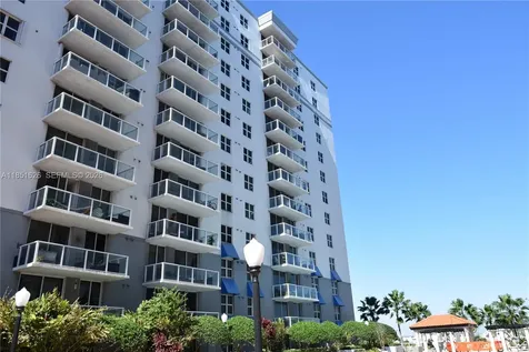 5091 NW 7th Street Miami FL 33126