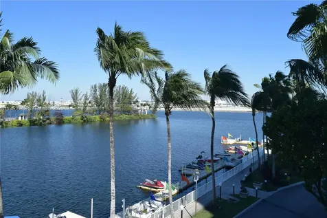 5091 NW 7th Street Miami FL 33126