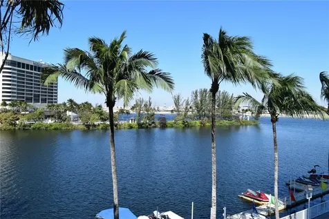 5091 NW 7th Street Miami FL 33126