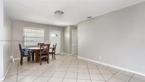 6528 SW 26th Street Miramar FL 33023